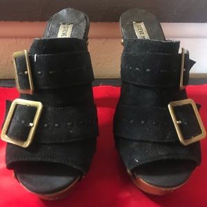 Vintage Steve Madden wood grain patterned heels